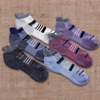 Cozy Alpaca-Bamboo Socks: Ultimate Comfort for Everyday Adventures.